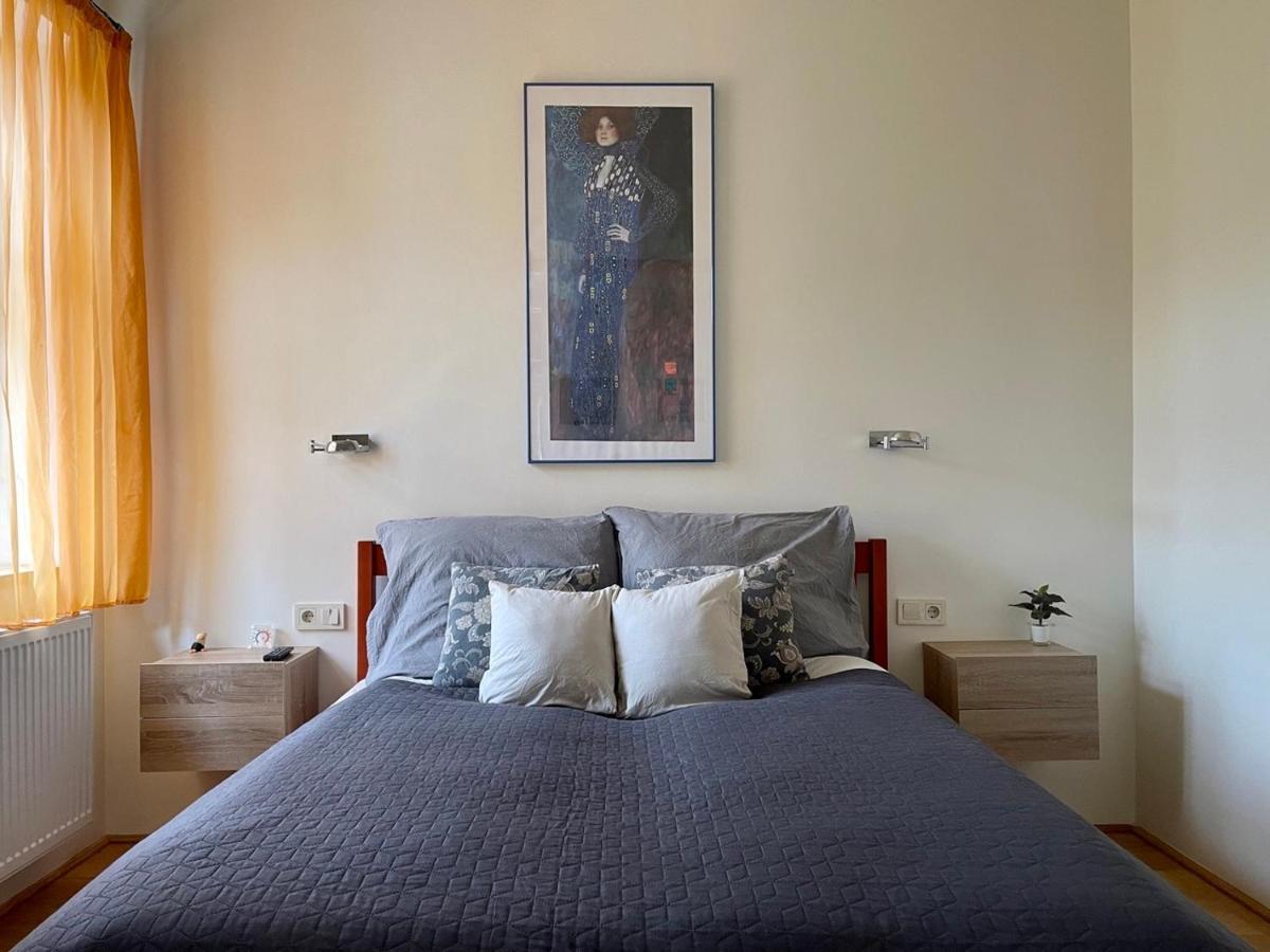 Penthouse W Private Rooftop And Free Parking Budapest Exterior photo