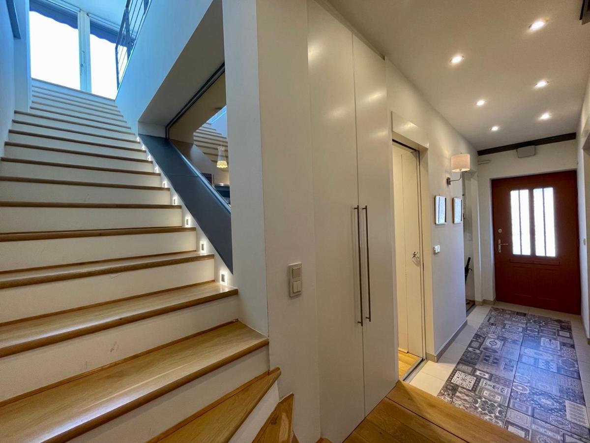 Penthouse W Private Rooftop And Free Parking Budapest Exterior photo
